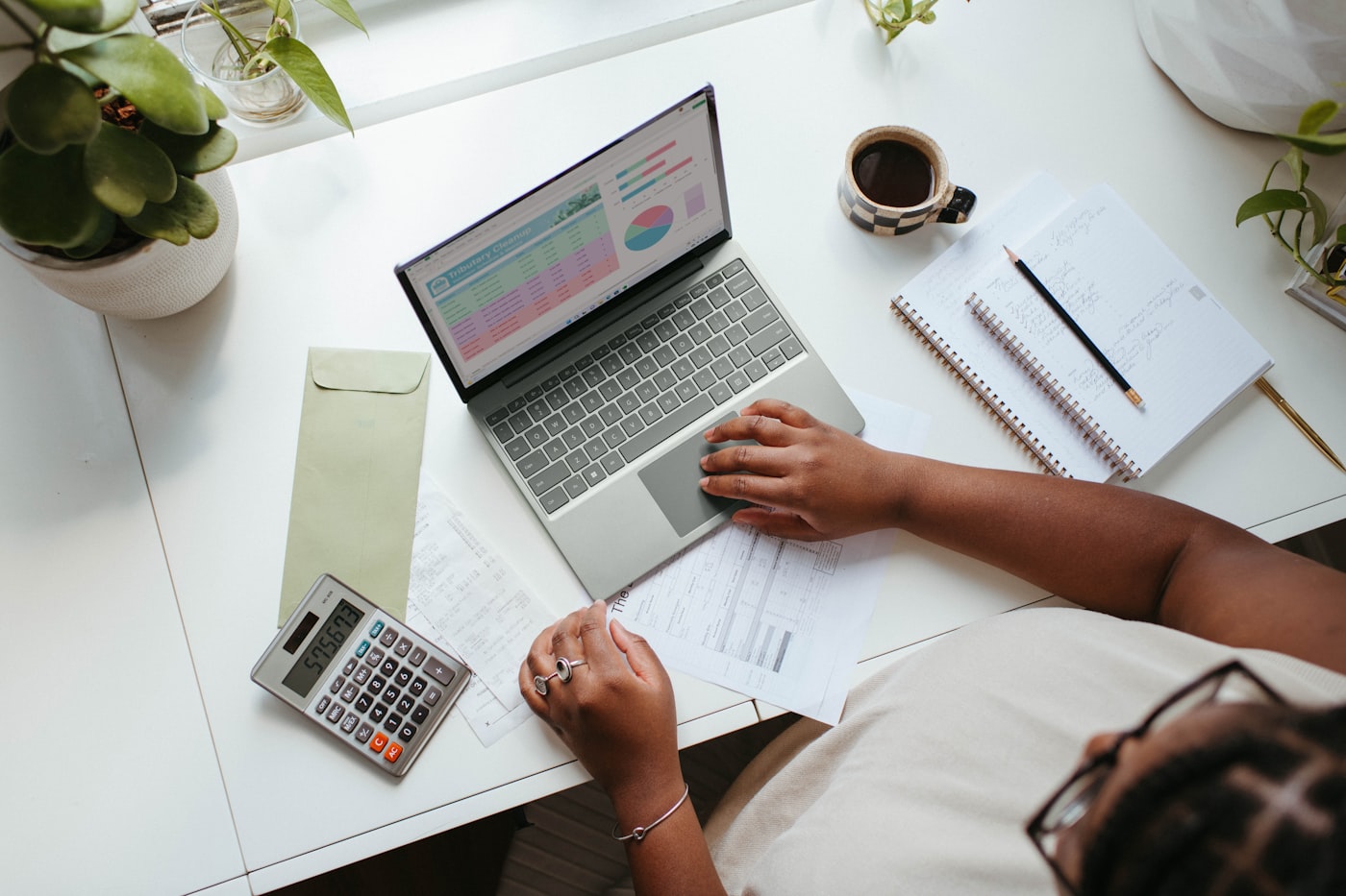 Professional accountant London UK bookkeeping tax services